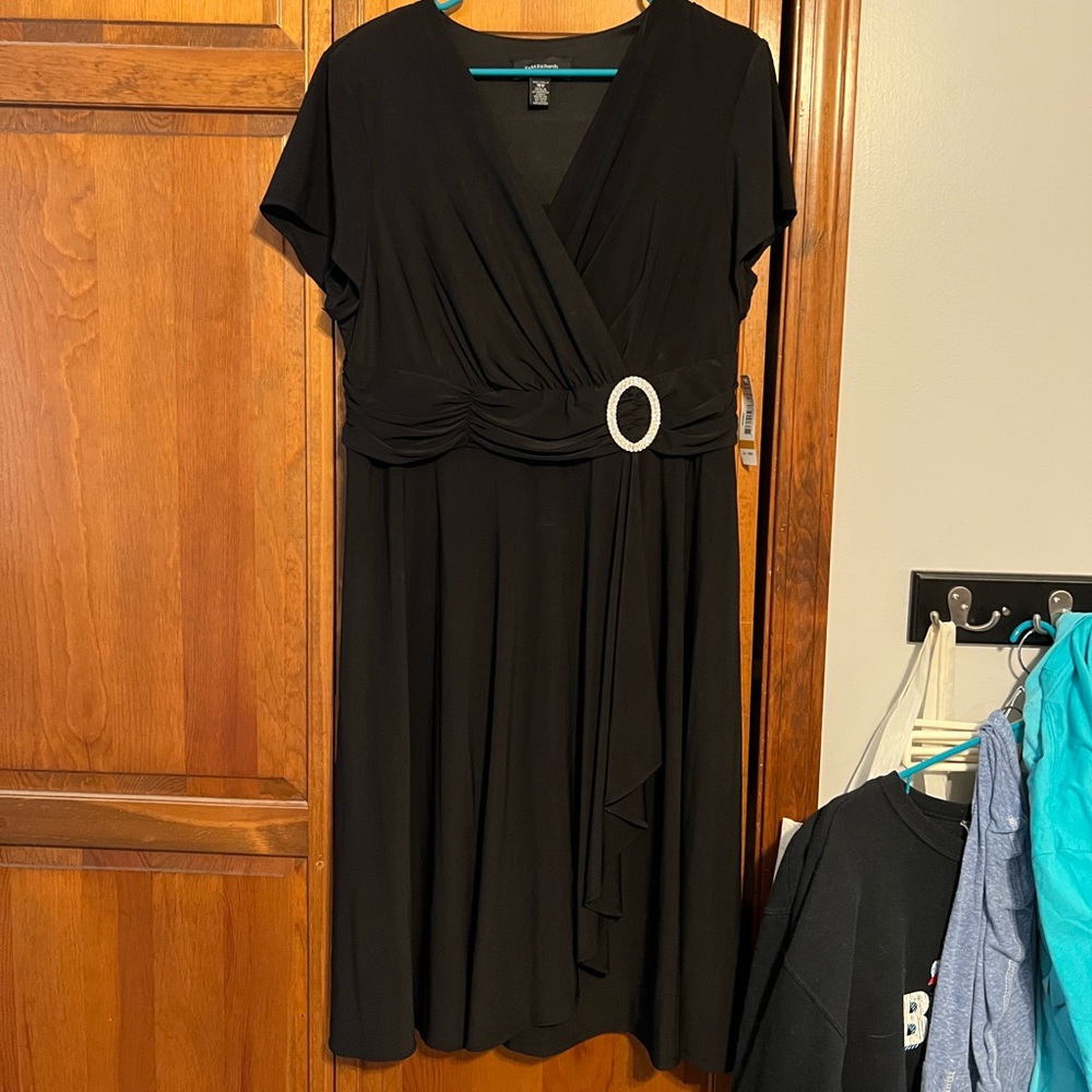 NWT R&M Richards Black Dress with Silver Detail size 16 W